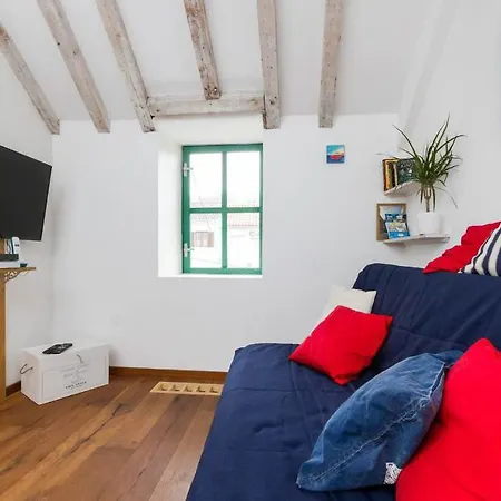 Charming Little House In Center * Split